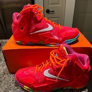 Nike LeBron 11
Fruity Pebbles (GS) Size 7